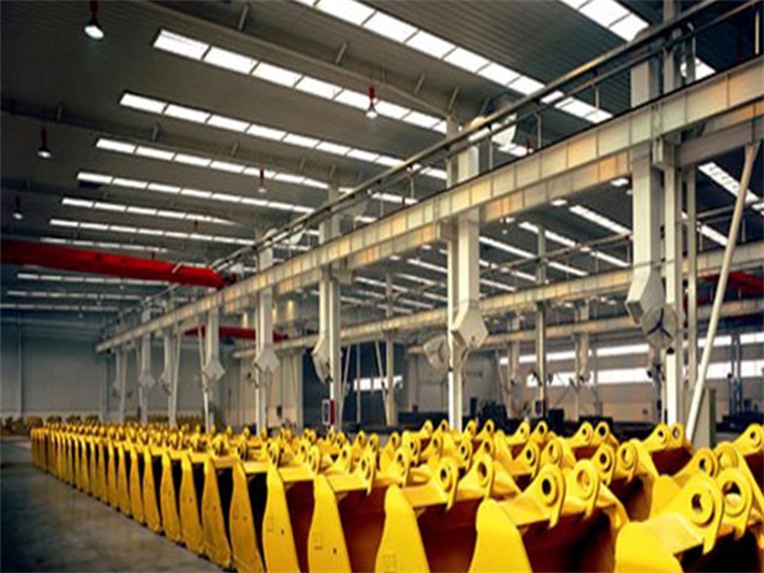 库尔勒徐工集团挖掘机装配车间